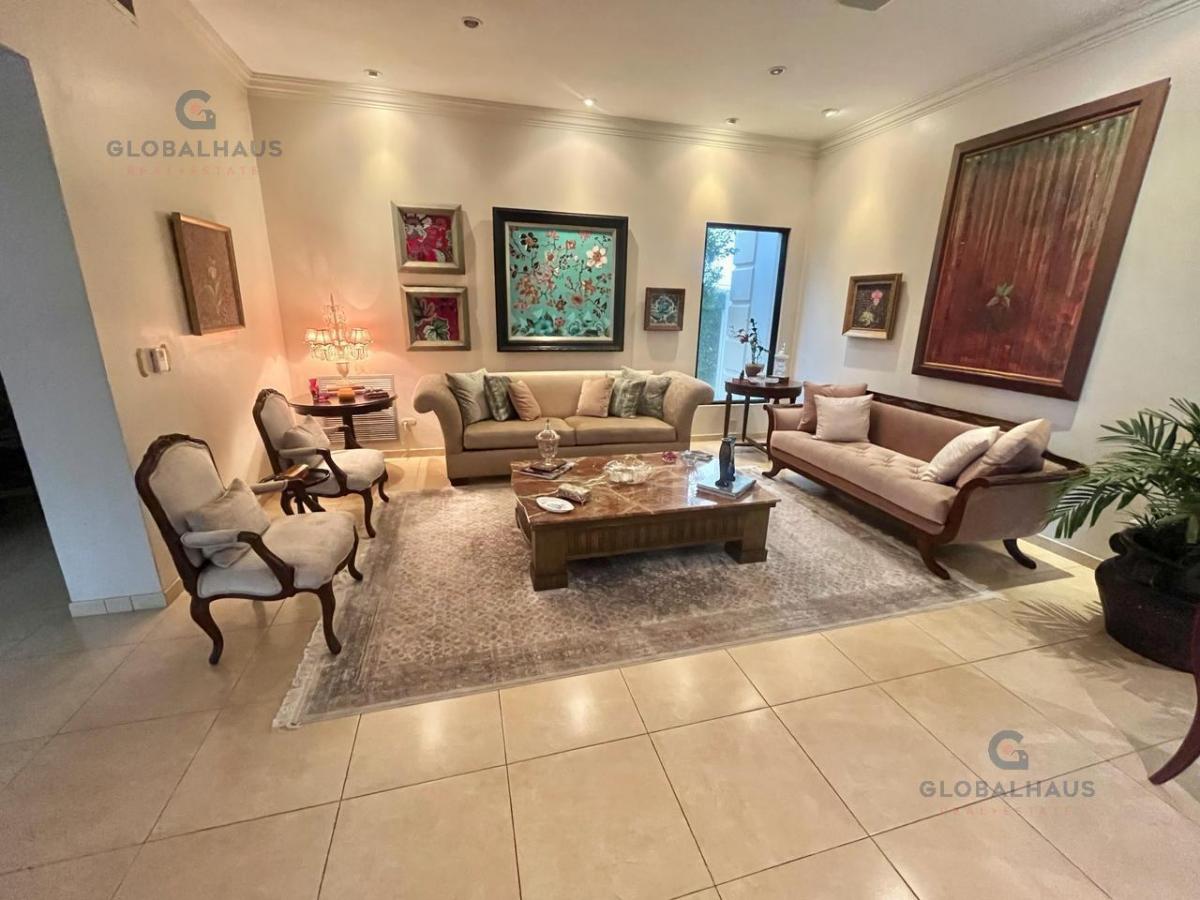Venta de Casa Samborondon Laguna Dorada, 5 Dorm., Piscina, Casa Al Lago m. H. Guayas — imagen 10