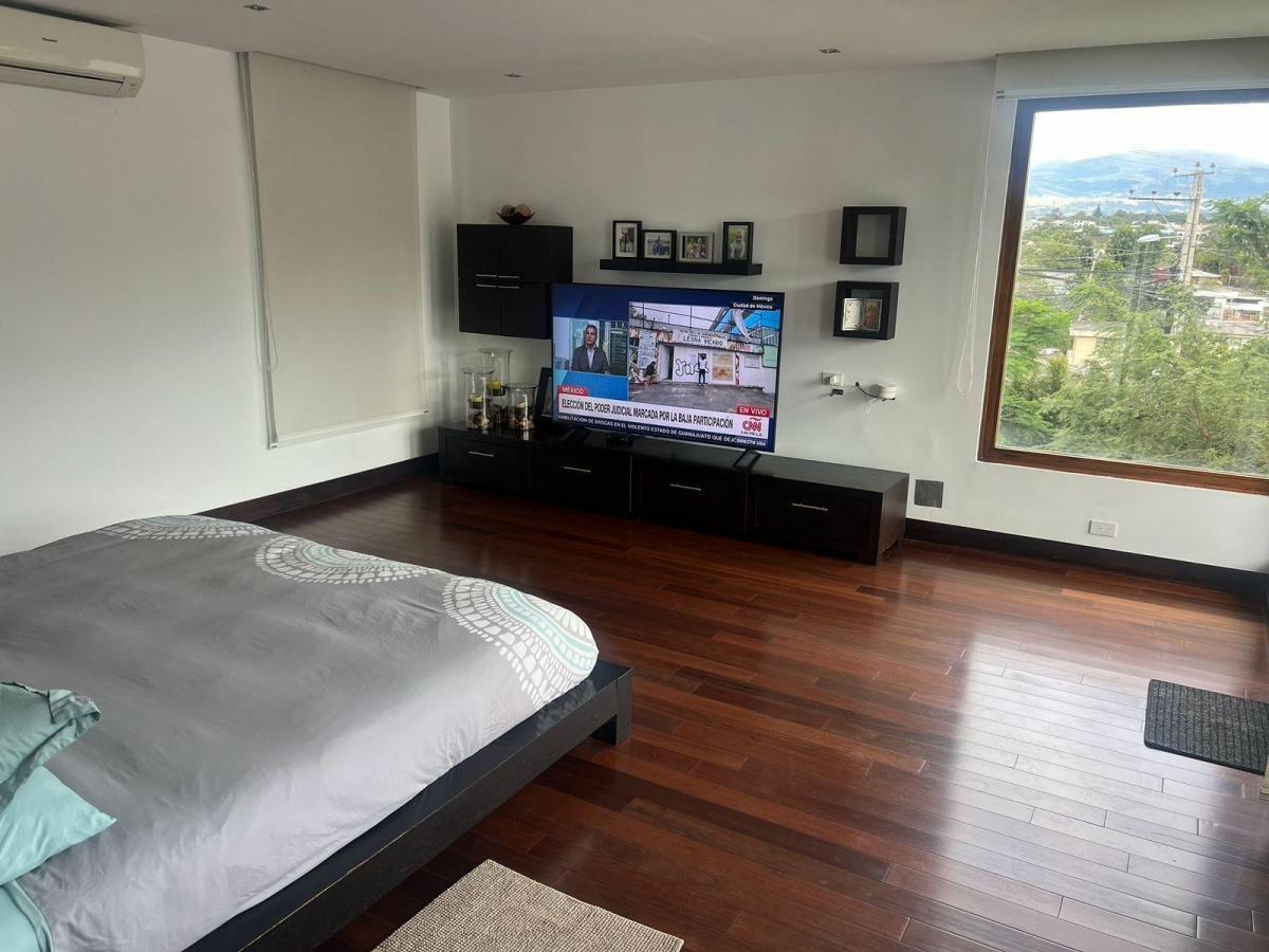 Tumbaco Via Intervalles Casa de Venta en Urbanizacion Privada — imagen 4