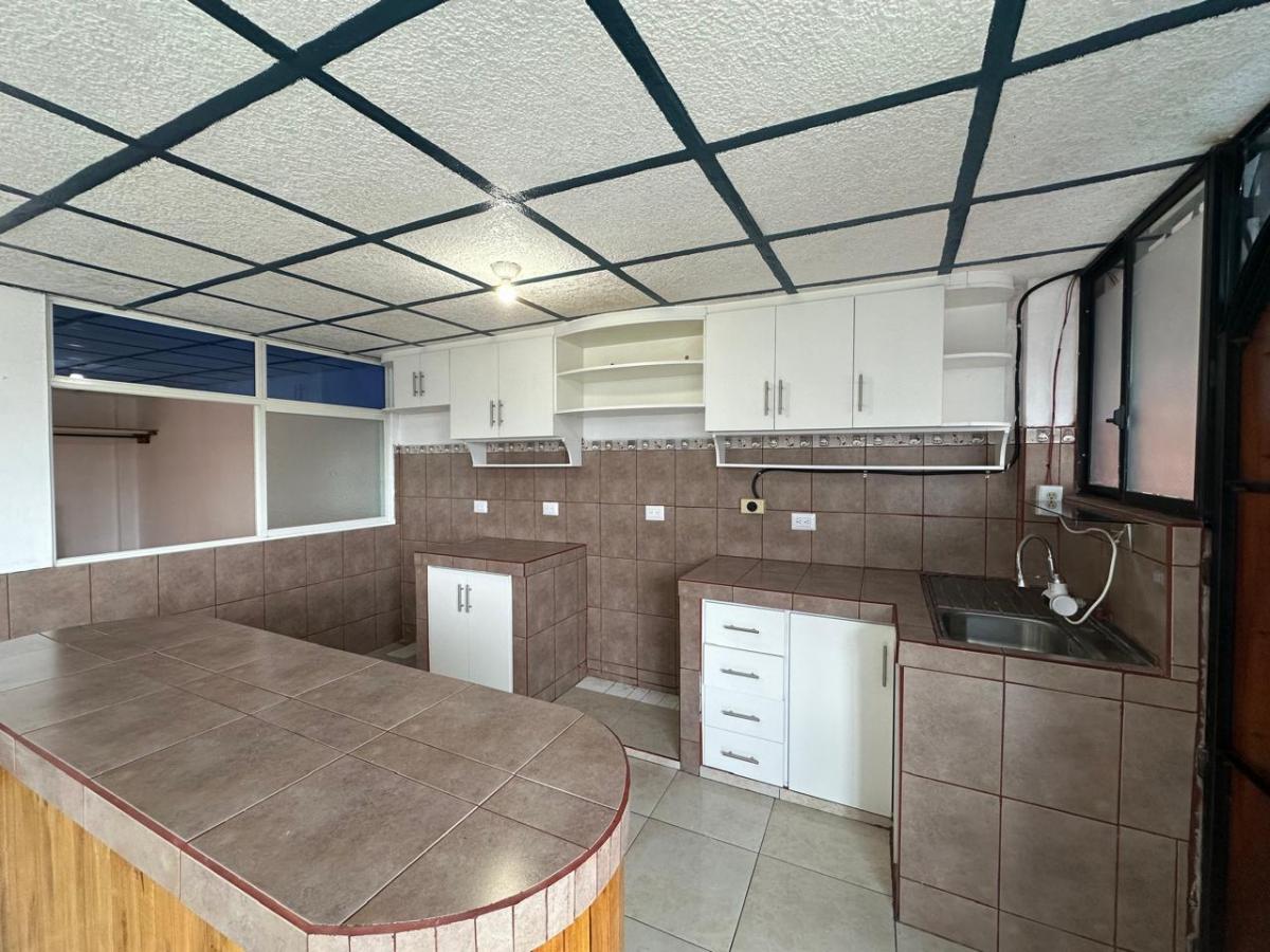 Casa Rentera de Venta en El Sur de Quito, Sector La Euatoriana — imagen 8