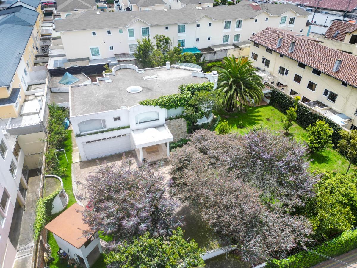 Terreno Ideal Constructor 1365 m² Sector Embajada Usa — imagen 6