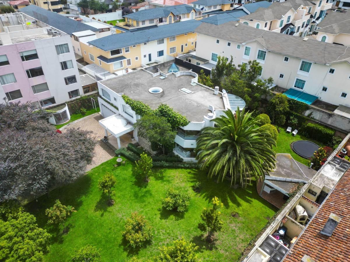 Terreno Ideal Constructor 1365 m² Sector Embajada Usa — imagen 5