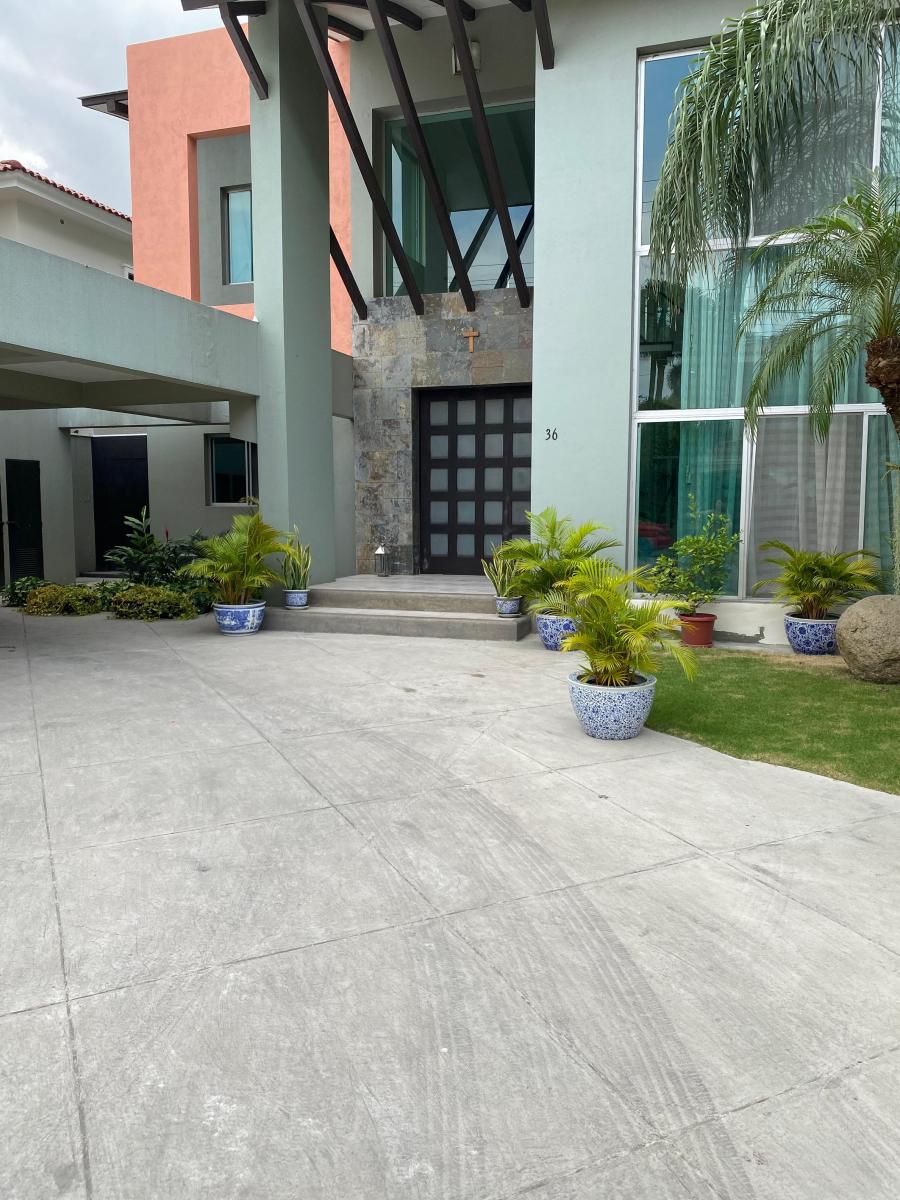 San Isidro - Casa en Venta con Amplio Patio - Km 4.5 Samborondon, Guayas — imagen 10