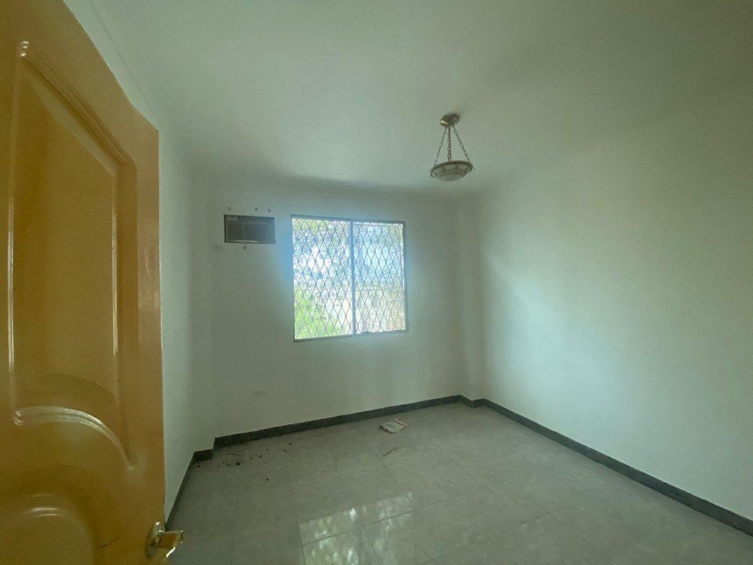 Casa con Terreno Amplio Zona Norte de Manta Jp, Manabí — imagen 7