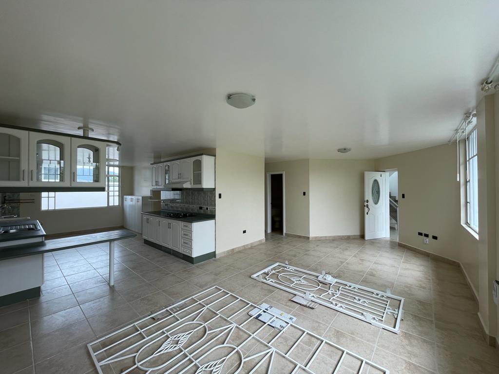 Vendo Hermoso Departamento en Tumbaco Cerca de La Ruta Viva — imagen 9