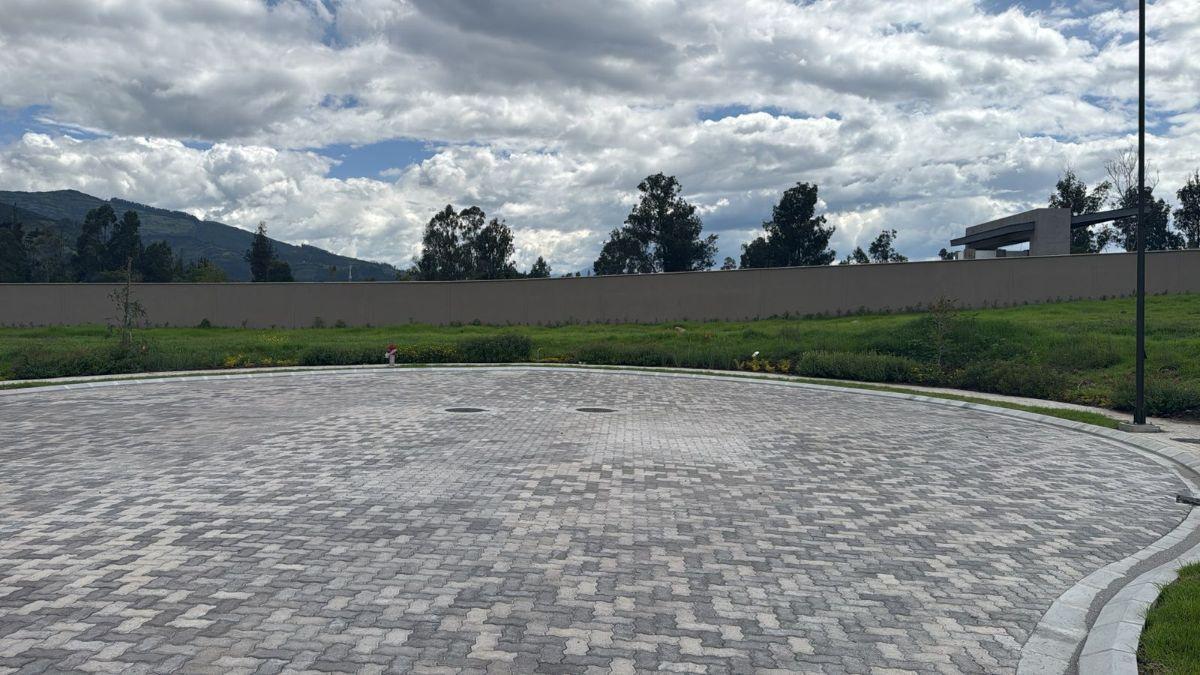 Lotes en Venta Sector San Patricio Cumbaya — imagen 5