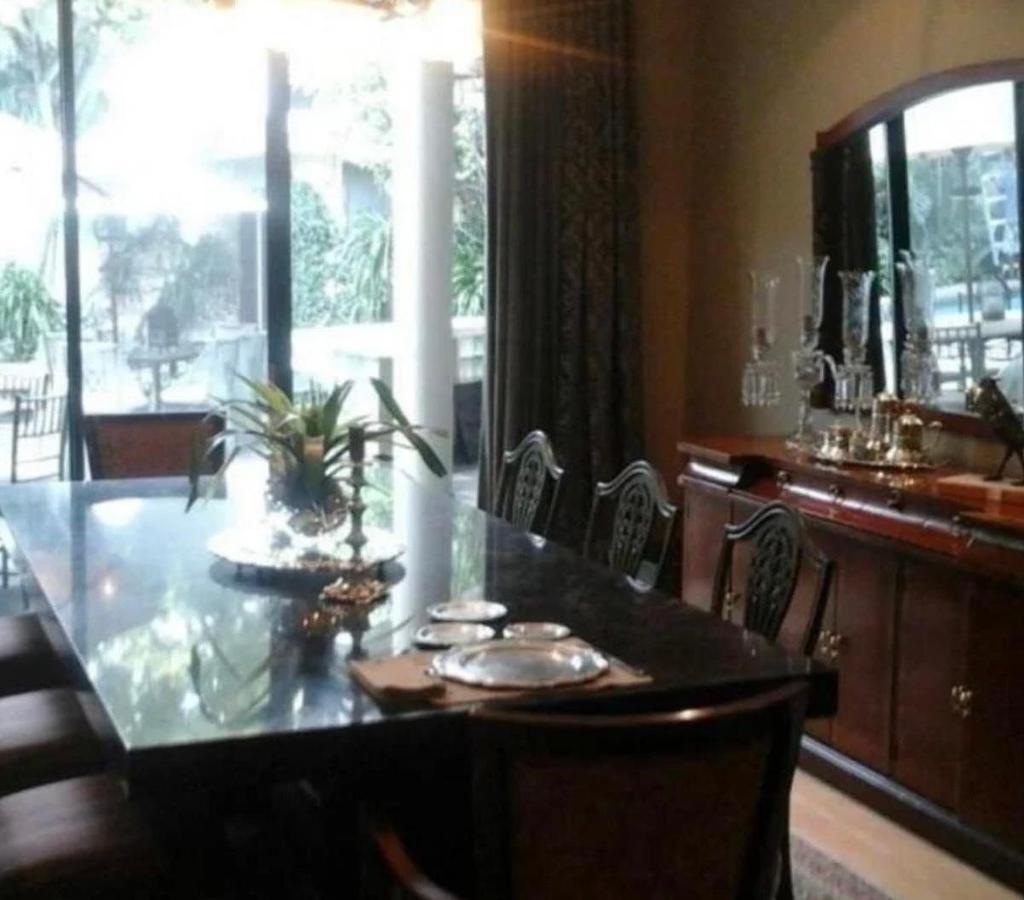 Samborondon Km 1.5 Amplia Casa en Venta, Guayas — imagen 5