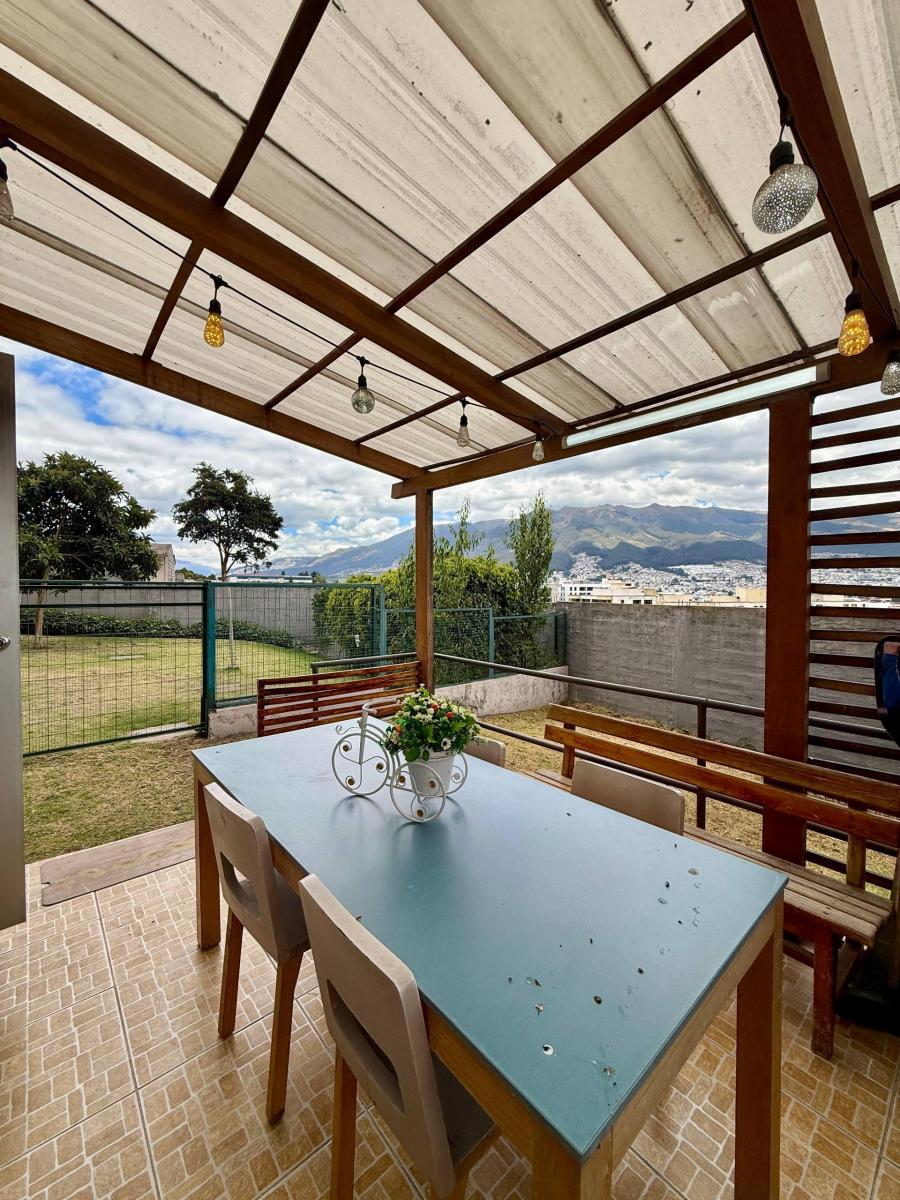 Departamento con Jardin 3 Habitaciones - en Venta - Monteserrin - 189 m² — imagen 4