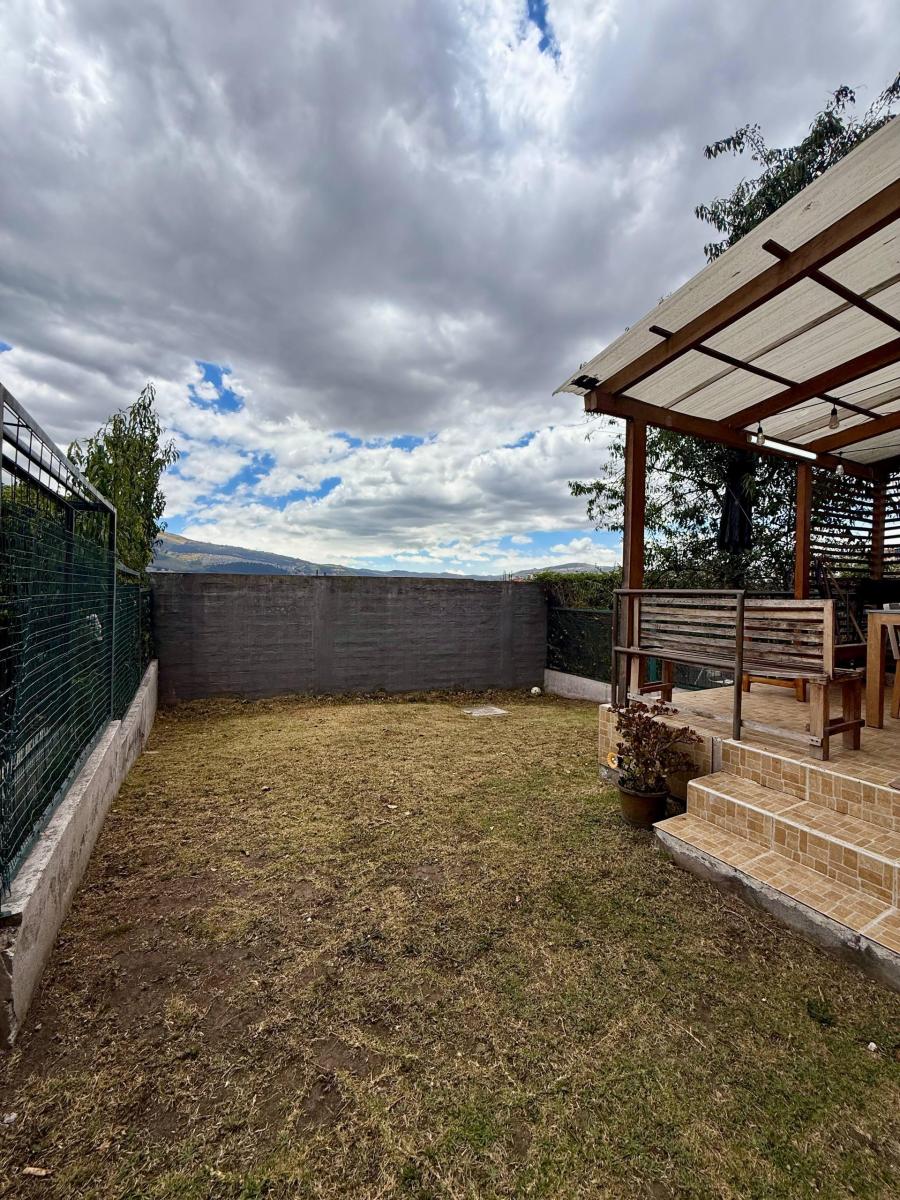 Departamento con Jardin 3 Habitaciones - en Venta - Monteserrin - 189 m² — imagen 3