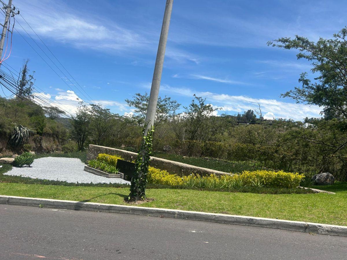 Vendo Lindo Terreno 1185 m Cumbaya Urb. Cerrada Laquinta $440.000 — imagen 4