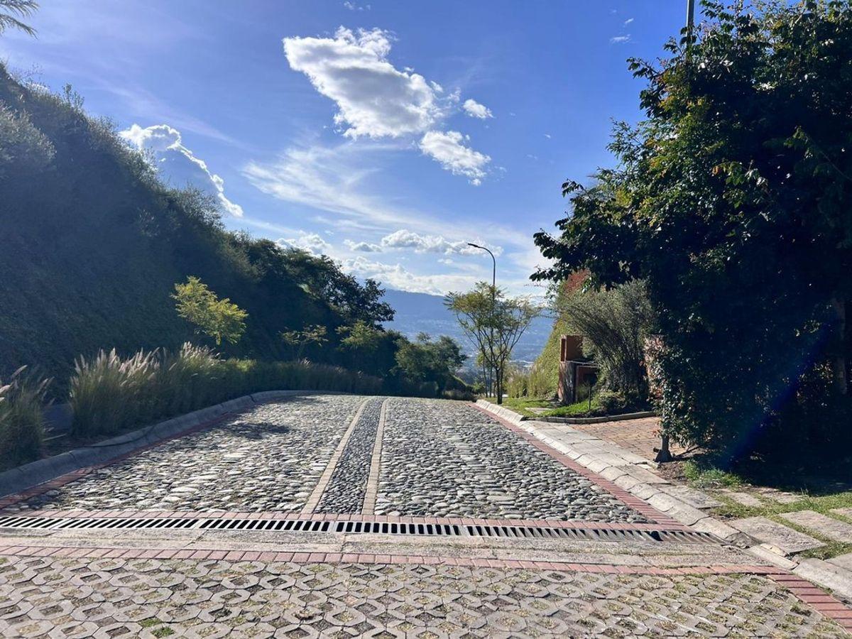 Terrenos en Venta Urbanizacion Privada en Tumbaco — imagen 8