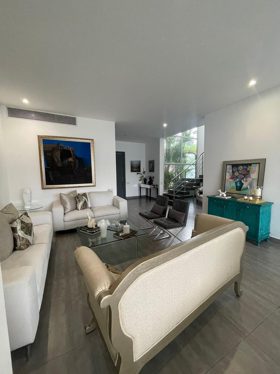 Samborondon Km 7 Hermosa Casa en Venta Laguna del Sol, Guayas — imagen 10