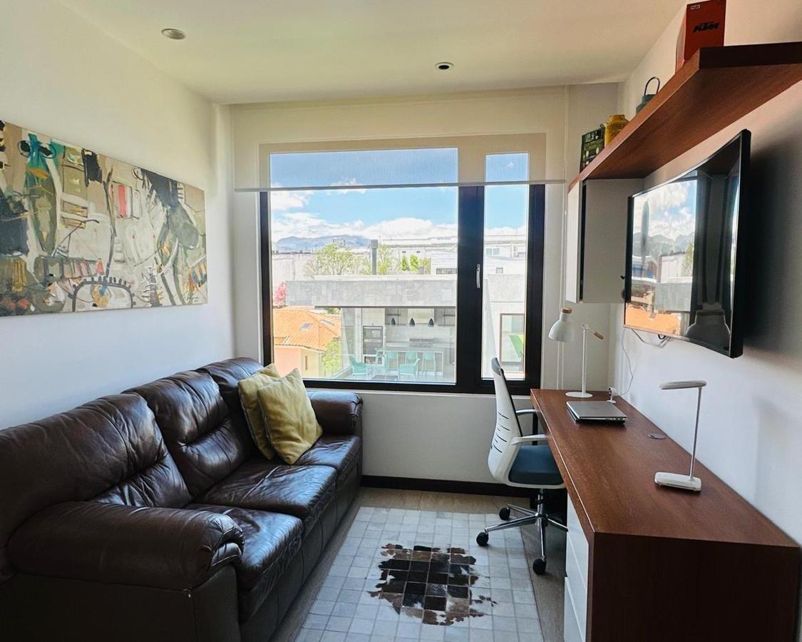 Departamento de Venta de Dos Dorm. con Balcón Sector Cumbaya/nacional — imagen 8