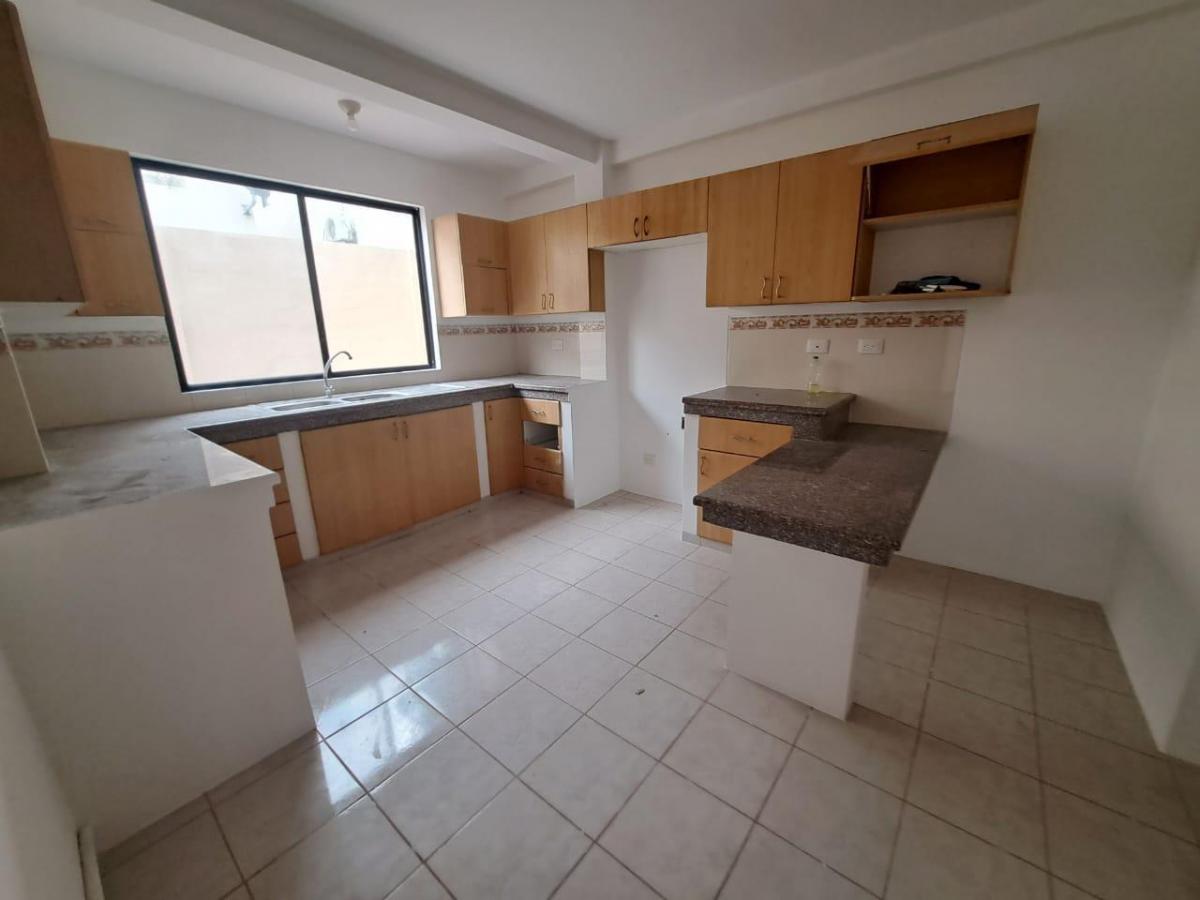 Ciudad Celeste Casa en Venta Etapa La Marina Km 9 Via Samborondon, Guayas — imagen 6