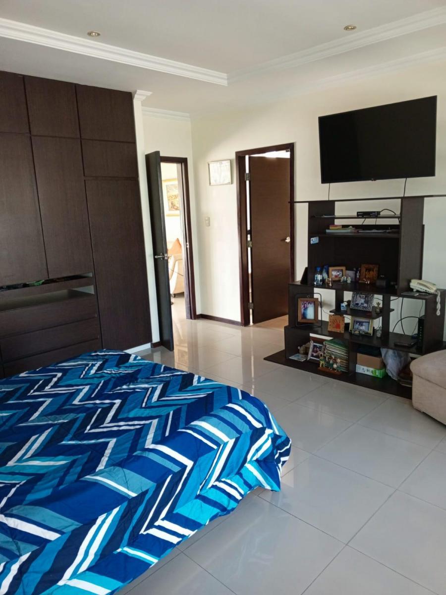 Venta Departamento - Urbanización Santa Cecilia - Seguridad 24/7 (W. Y), Guayas — imagen 4