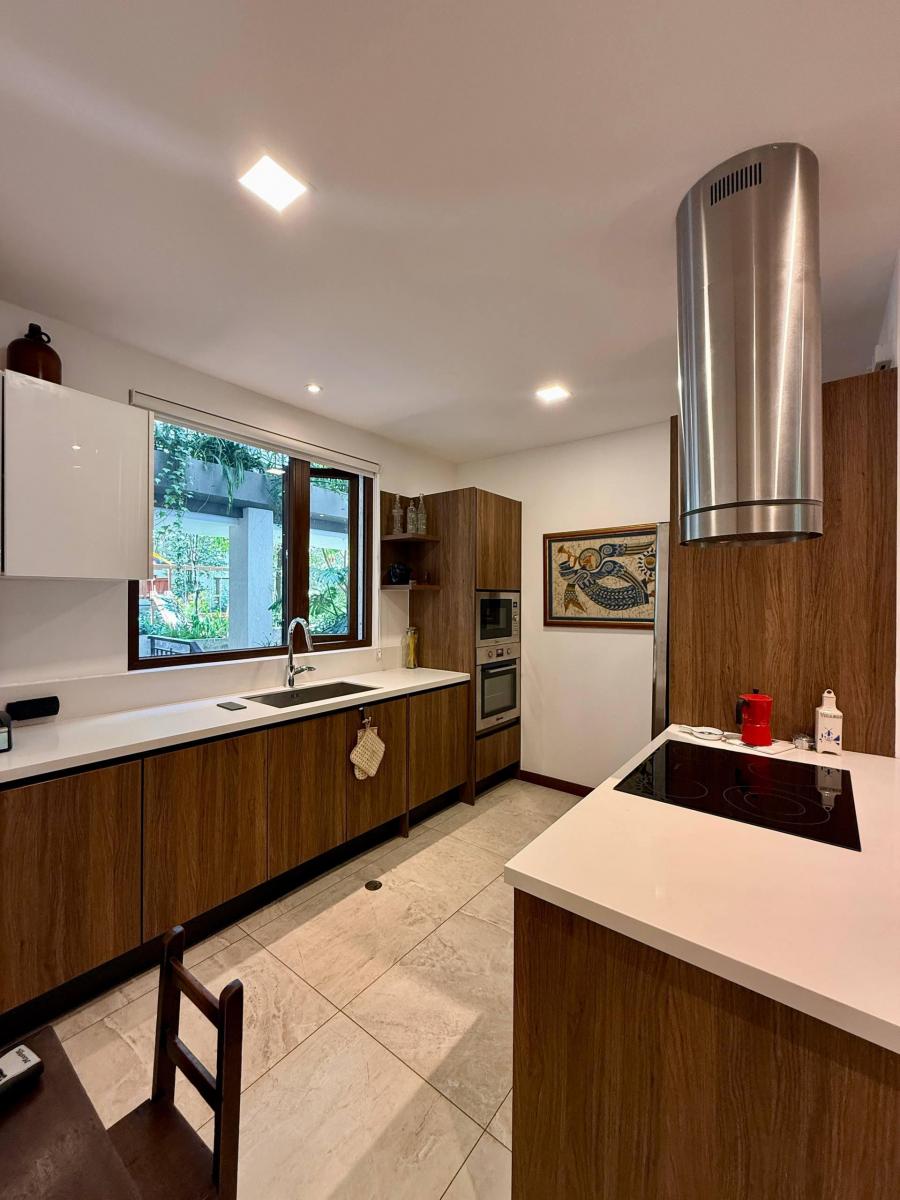 Departamento de 2 Habitaciones con Jardin - en Venta - Cumbaya - 109 m² — imagen 9