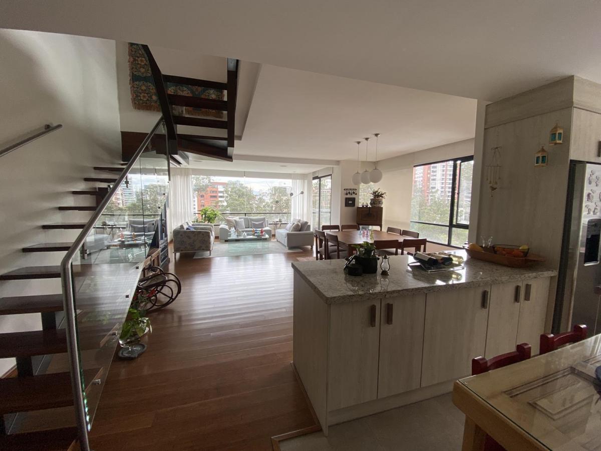 Departamento Dúplex de Venta Ubicad en La González Suarez y Boussingaultt — imagen 10