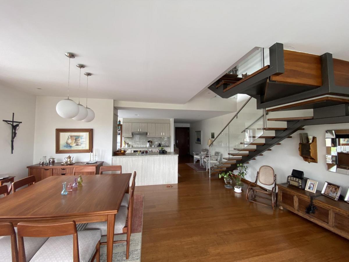 Departamento Dúplex de Venta Ubicad en La González Suarez y Boussingaultt — imagen 7
