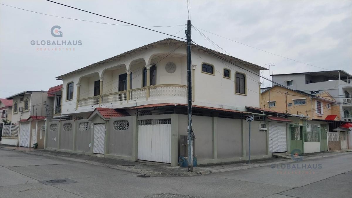 Venta de Casa Rentera, Esquinera en Guayacanes, 7 Habitaciones G. P. Guayas — imagen 10