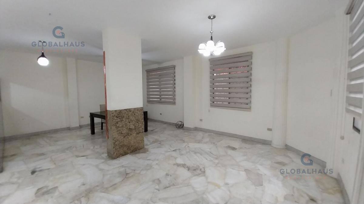 Venta de Casa Rentera, Esquinera en Guayacanes, 7 Habitaciones G. P. Guayas — imagen 9