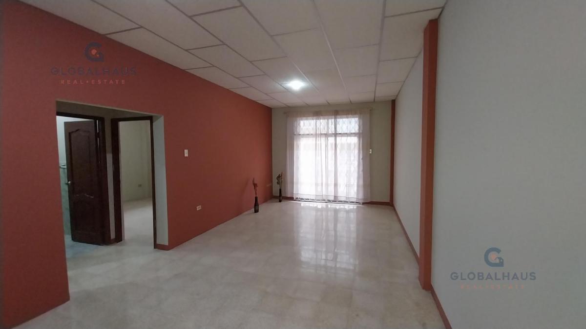 Venta de Casa Rentera, Esquinera en Guayacanes, 7 Habitaciones G. P. Guayas — imagen 8