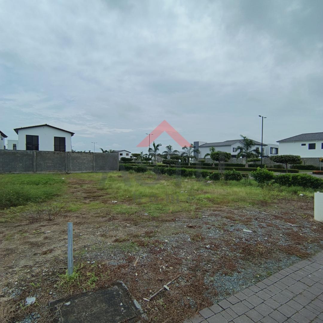 Se Vende Terreno Esquinero Isla Celeste Etapa Babor, Guayas — imagen 4
