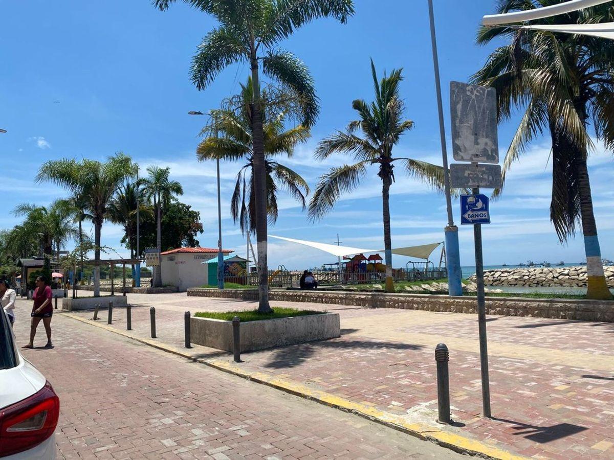 Venta Terreno Frente Al Malecon La Libertad — imagen 8