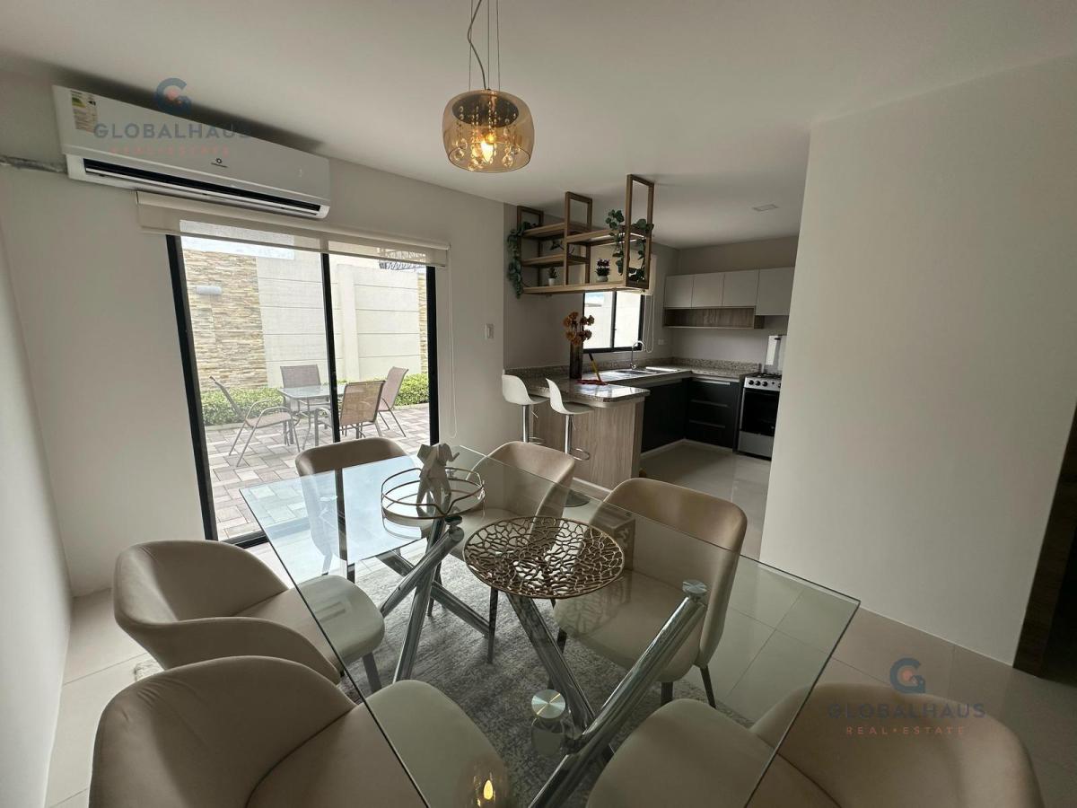 Venta de Casa en Via a La Costa, Km. 19, Urb Faro Novo, 3 Habitaciones. Of, Guayas — imagen 6