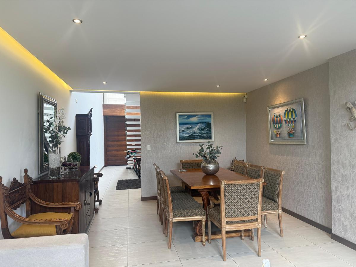 Vendo Excelente Casa Puembo — imagen 8