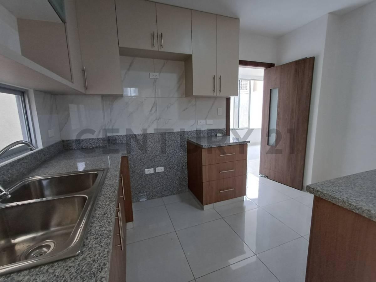 Moderna Casa de Estreno en Romareda–et. Riada (Solo 28 Propiedades). Dian, Guayas — imagen 8