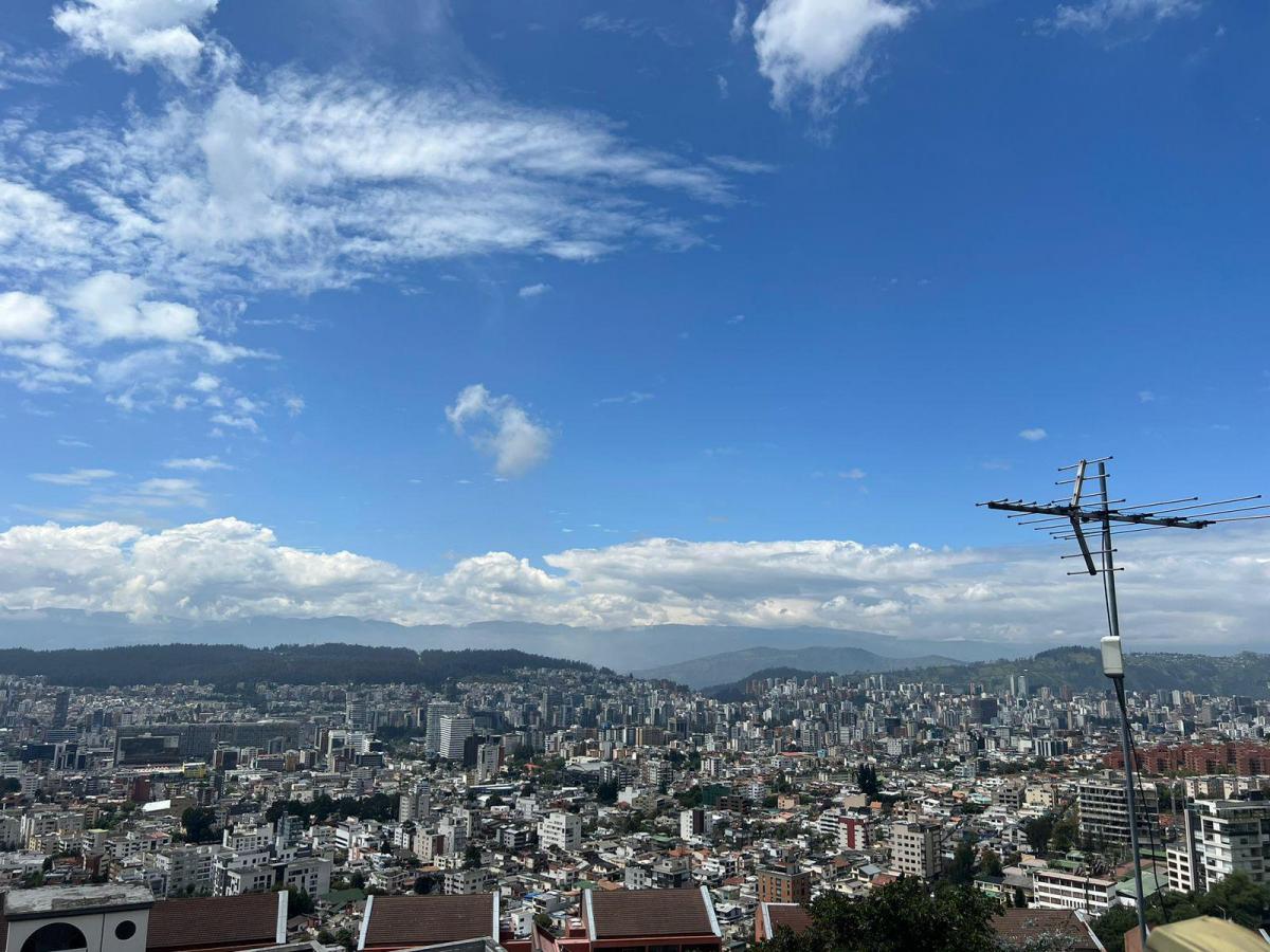 Mv - Colinas de Pichincha, en Venta Casa de Lujo 5d, 1485 m² Útiles con Piscina — imagen 9