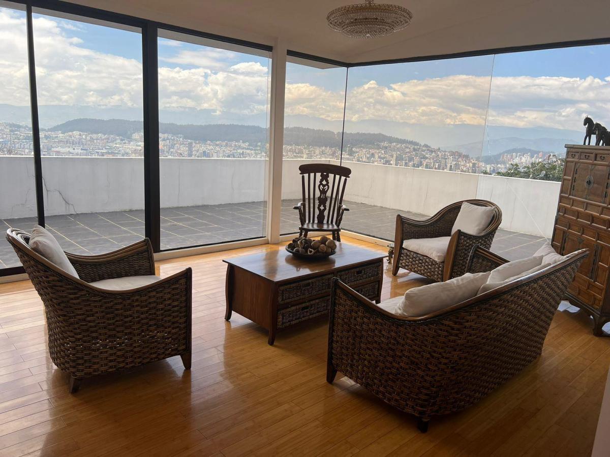 Mv - Colinas de Pichincha, en Venta Casa de Lujo 5d, 1485 m² Útiles con Piscina — imagen 4