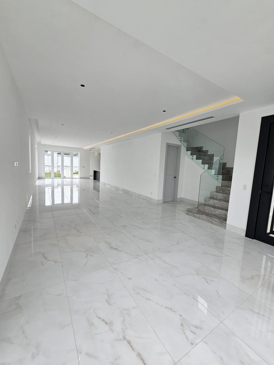 Hermosa Casa de Estreno Aires Norte, Guayas — imagen 9