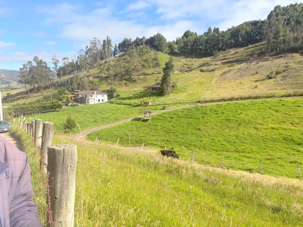Hermoso Terreno Campestre 13.305 m² en Venta Vía Cumbe – Cuenca Ec, Azuay — imagen 10