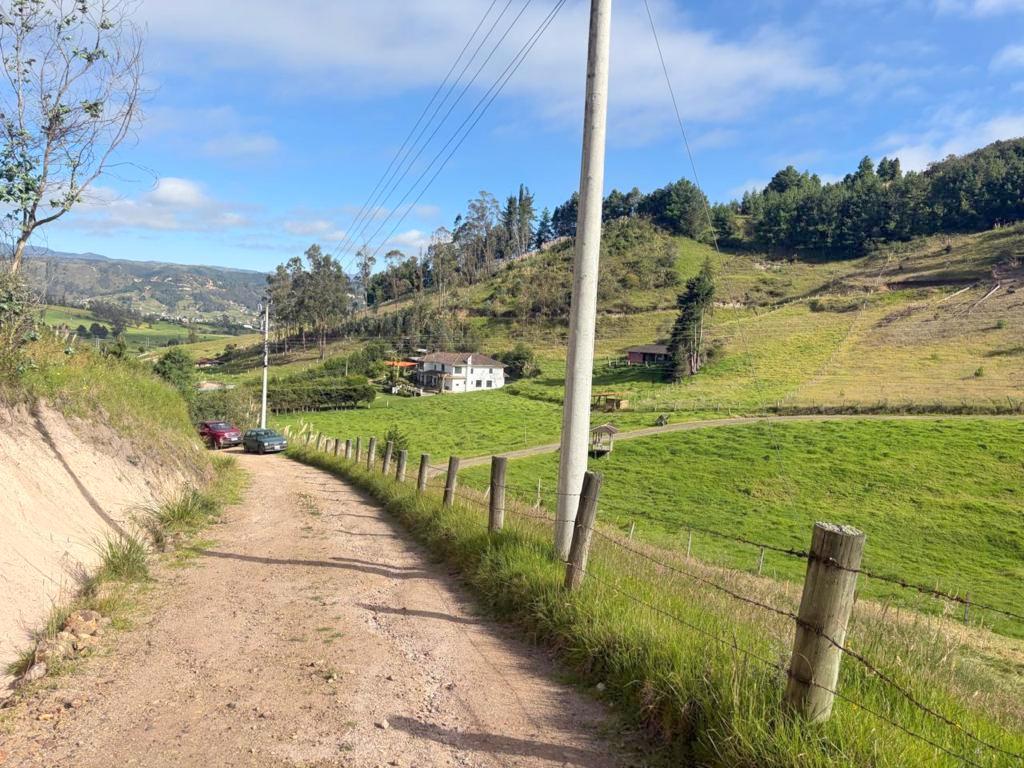 Hermoso Terreno Campestre 13.305 m² en Venta Vía Cumbe – Cuenca Ec, Azuay — imagen 7