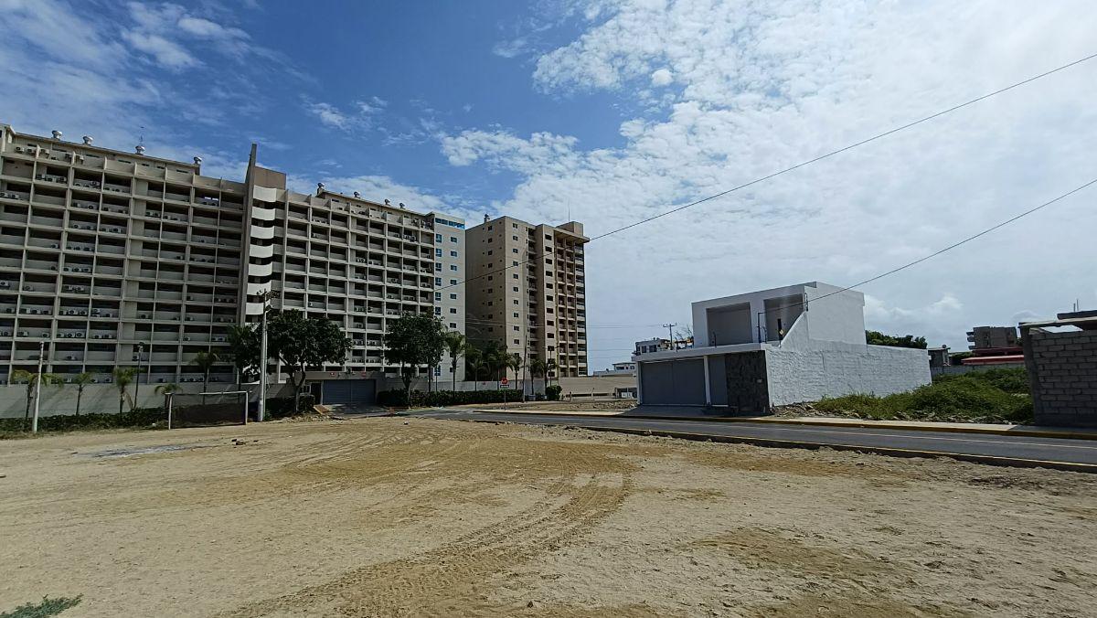 Vendo Terreno de 4000 m² a Pocos m La Playa de Las Conchas en Salinas — imagen 9