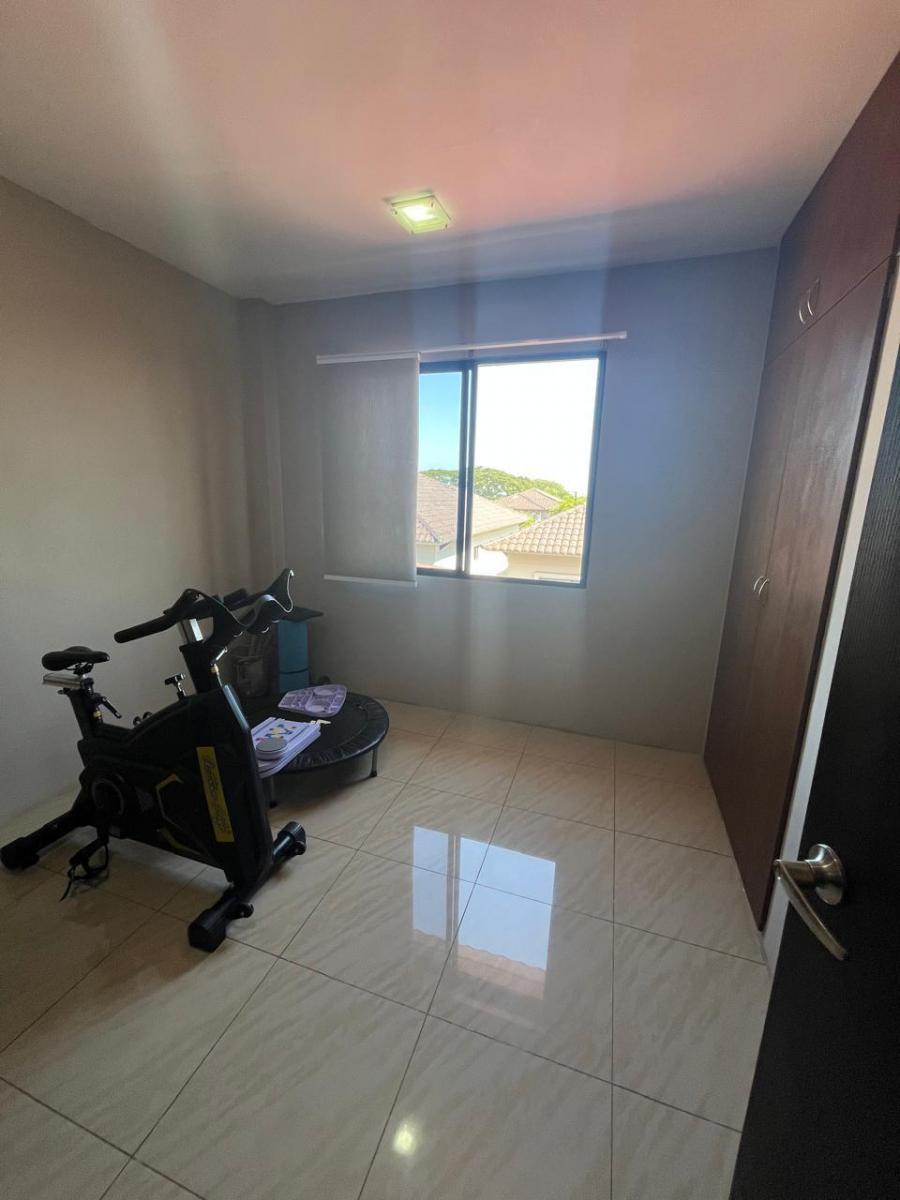 Casa Esquinera en Venta en La Urbanizacion Bosques de La Costa - Via La Costa, Guayas — imagen 6