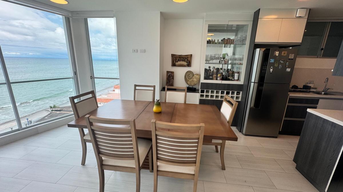 Departamento con Vista Al Mar en Venta, San Lorenzo, Salinas — imagen 4