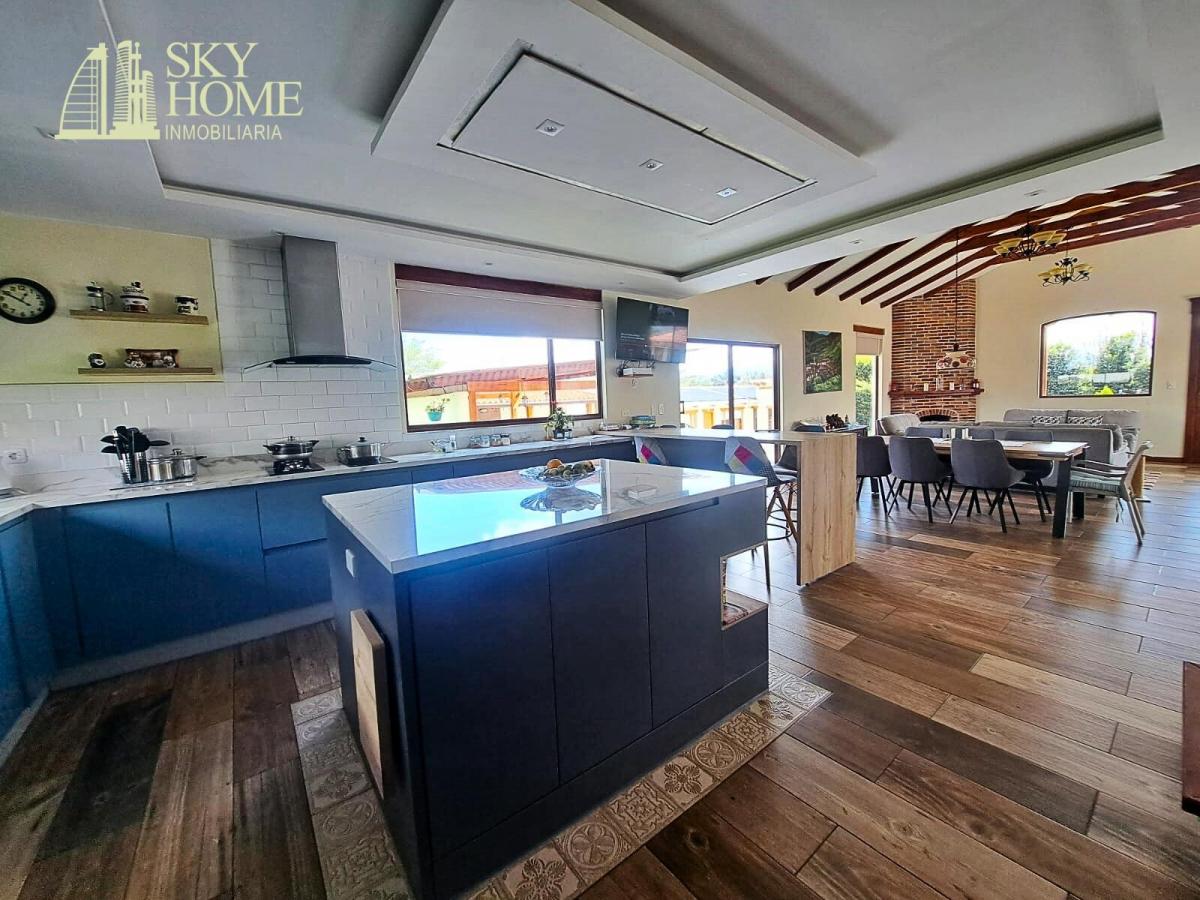Quinta en Venta en Guayllabamba | Piscina, Jardín y Casa de Huéspedes — imagen 6