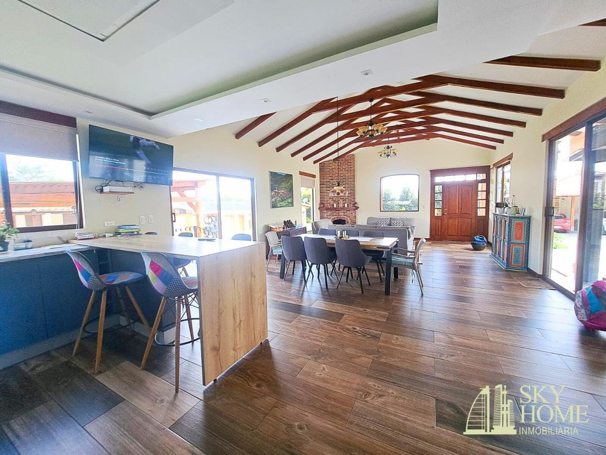 Quinta en Venta en Guayllabamba | Piscina, Jardín y Casa de Huéspedes — imagen 5