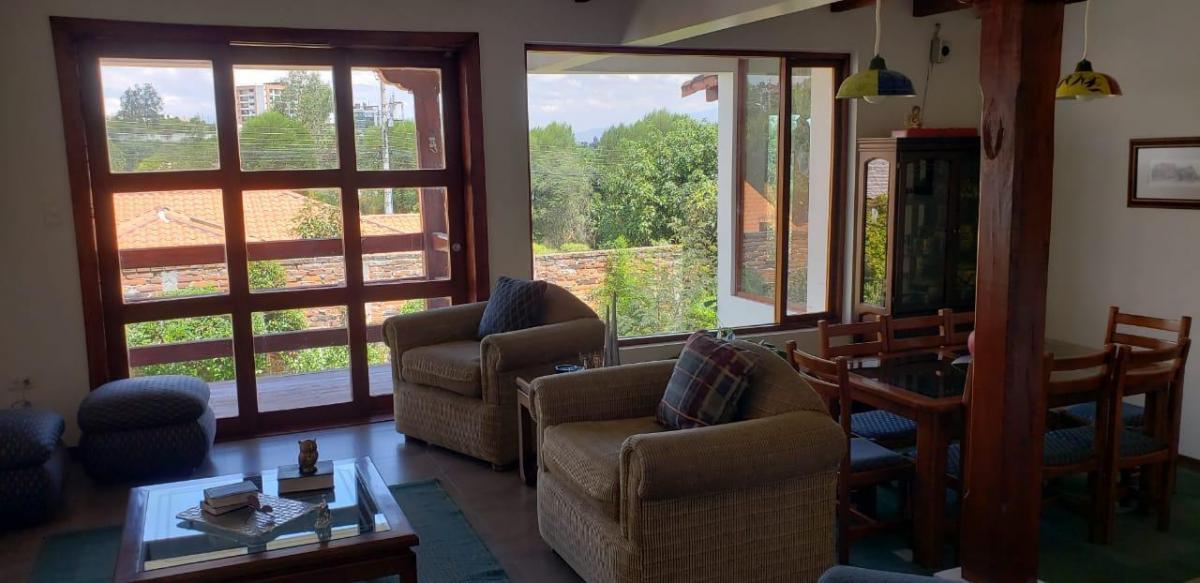 Casa de Venta en La Intervalles Dentro de Urbanización con Hermosa Vista — imagen 10