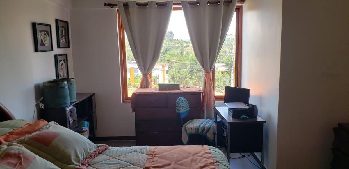 Casa de Venta en La Intervalles Dentro de Urbanización con Hermosa Vista — imagen 7