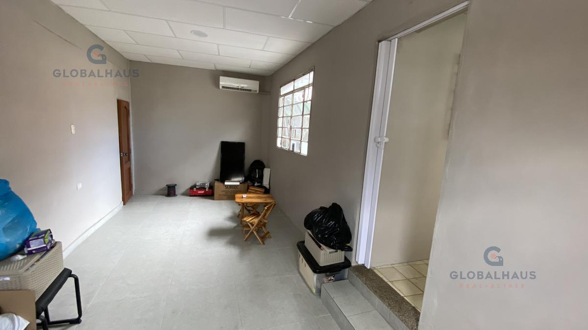 Venta de Casa Rentera en 10 de Agosto Entre Carchi y Tungurahua Centro de Guayaquil L. B. Guayas — imagen 3
