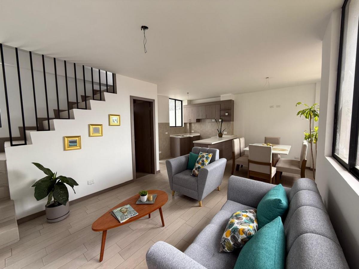 Hermosas Casas en Venta 141 m² - Cashapamba — imagen 10