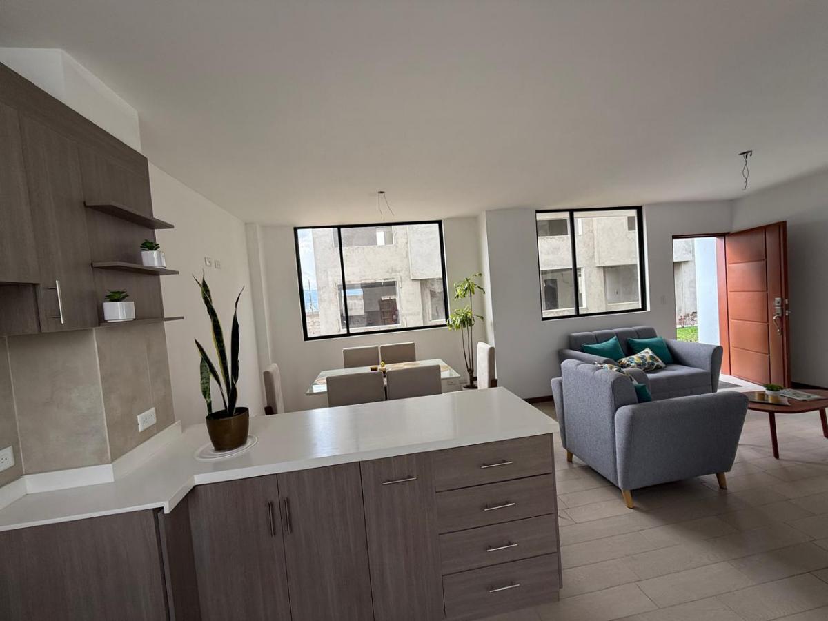 Hermosas Casas en Venta 141 m² - Cashapamba — imagen 6