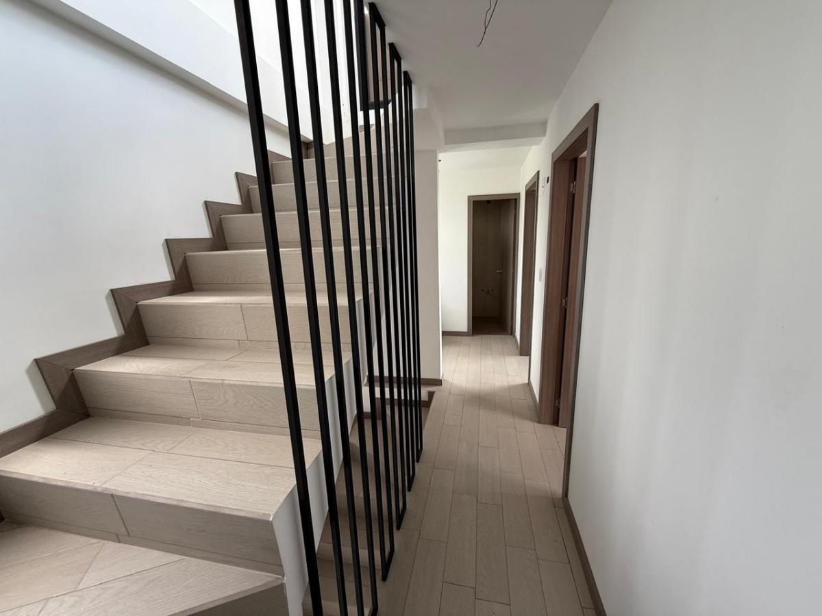 Hermosas Casas en Venta 141 m² - Cashapamba — imagen 4