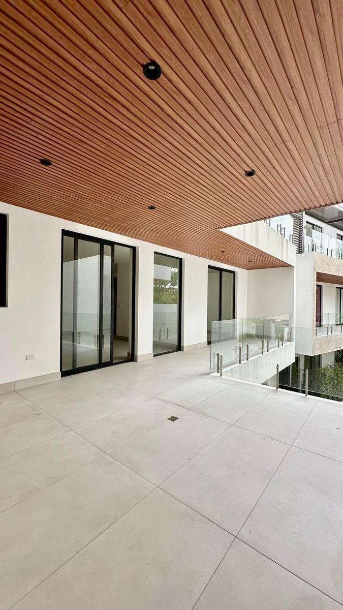 Suite de Arriendo en Cumbayá con Terraza. Provincia de Pichincha — imagen 8