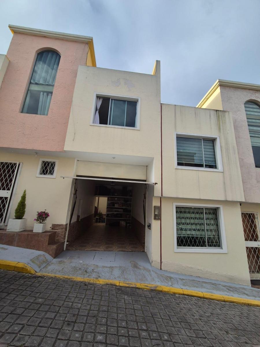 Increíble Casa en Venta 218.29 M²– Detras de Yanbal Cotocollao — imagen 10
