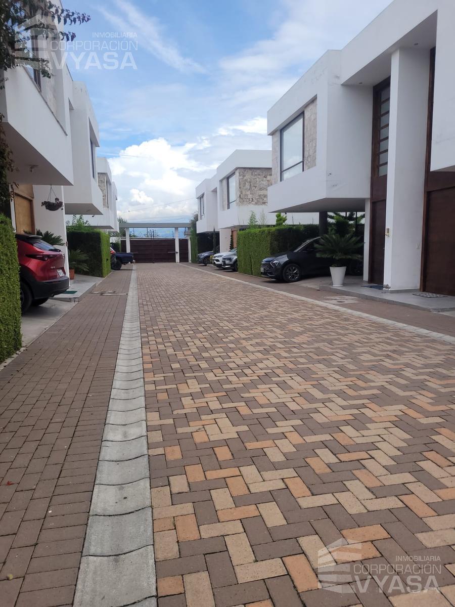 Puembo - Bonita Casa en Venta de 290 m² con 4 Dorm. — imagen 7