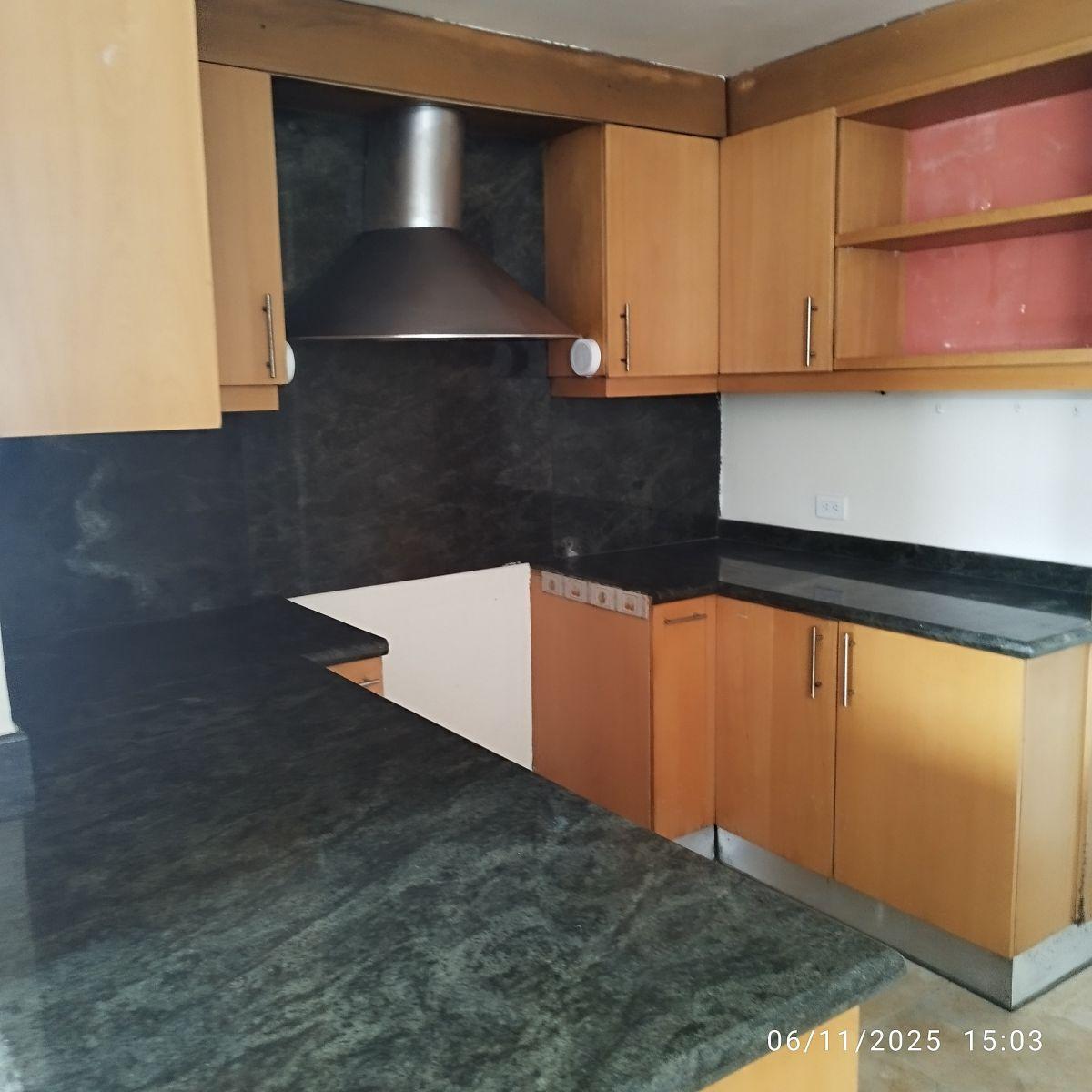 Vendo Departamento 200 m 3 Dorm. Carvajal Quito — imagen 4