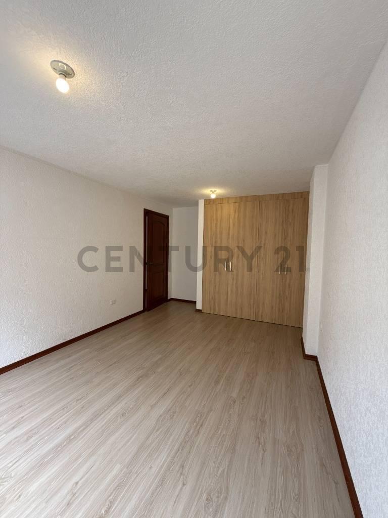 Amplio Departamento de 3 Habitaciones en Venta, Acabados Modernos y Elegantes! — imagen 3